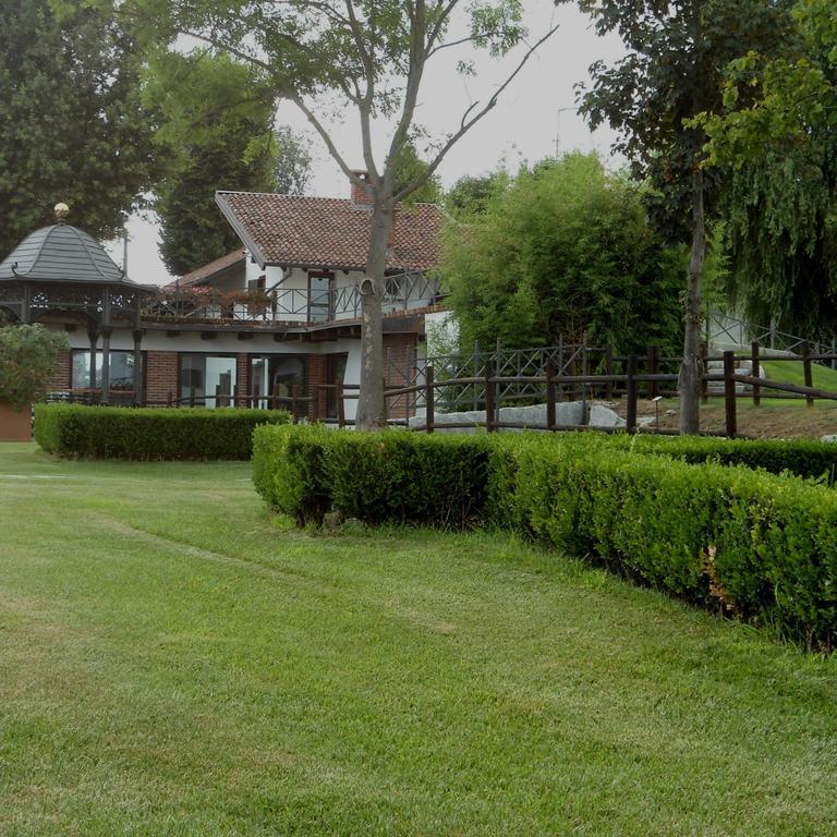 Hotel Novarello Granozzo con Monticello Exterior photo